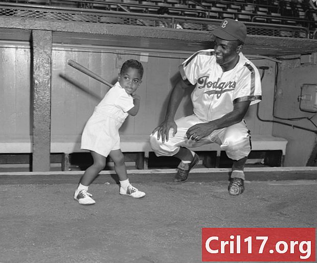 Rodinné album Jackie Robinson: 9 fotografií hráče baseballu se svými blízkými