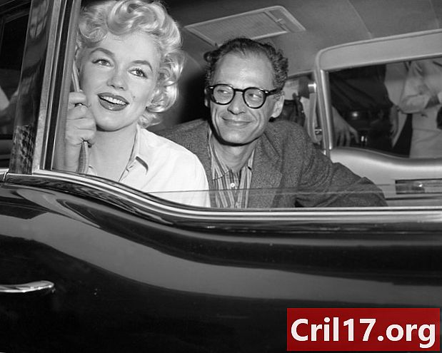 Marilyn Monroe ve Arthur Miller Anında Bir Bağlantı Kurdu, Fakat Bir Zamanlar Evlendiklerinde Hızlı Bir Şekilde Büyüdü
