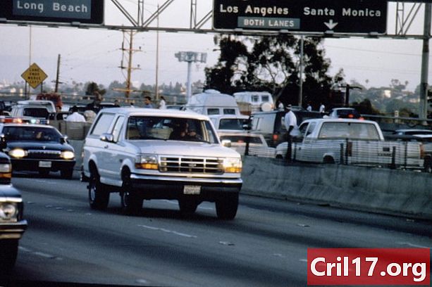 O.J. Simpson autópálya üldözése: Mi történt a fehér Ford Bronco-val
