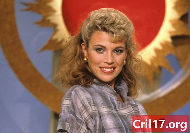 Wheel of Fortune at 40: Fun Facts on Vanna White